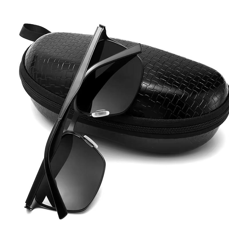 Noir Suglasses