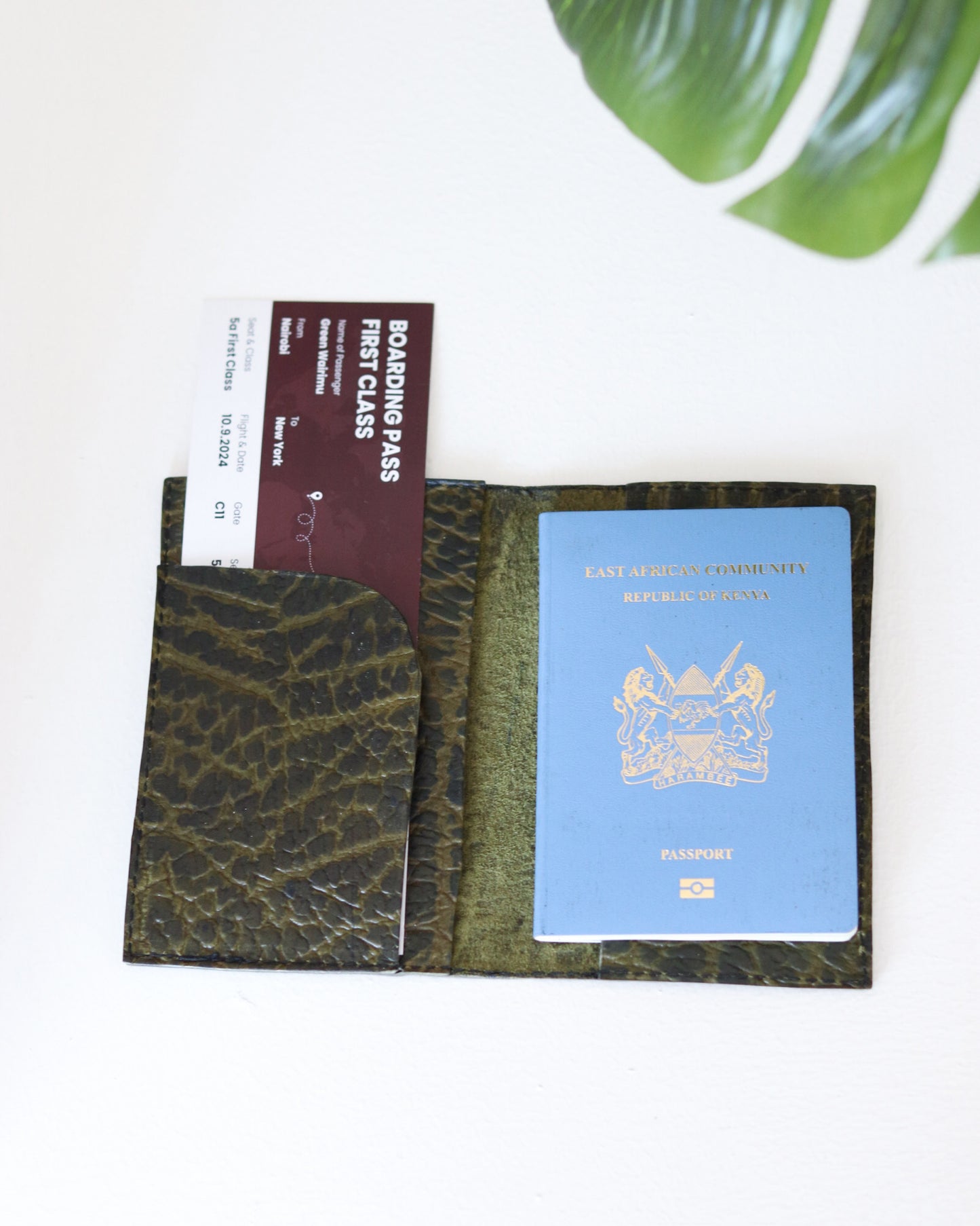 'Zuri' Leather Passport Holder & Luggage Tag Set