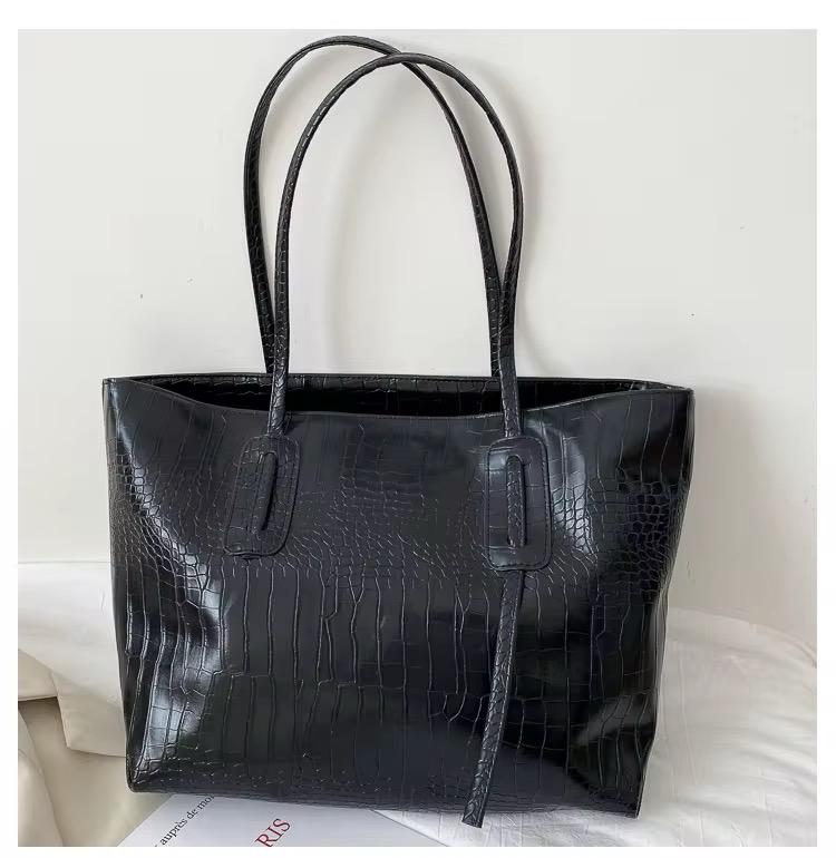 Large Capacity Shoulder Tote