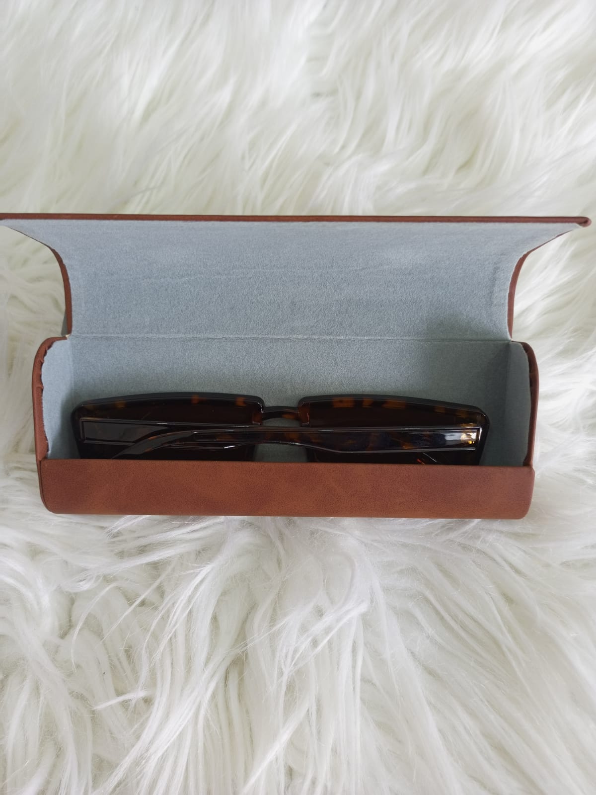 'Polished Lorgnette' Sunglasses Case