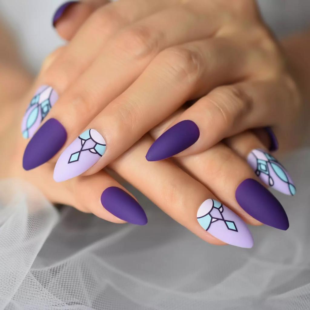 'Royal' Press On Nails