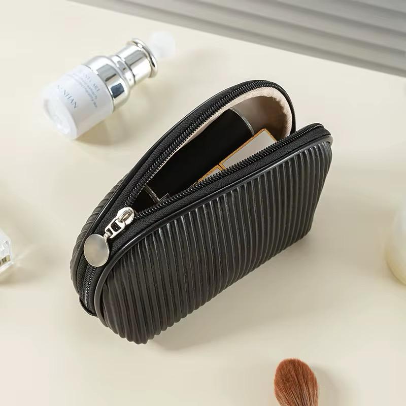 Ribbed Mini Travel Pouch – Compact Makeup & Essentials Organizer