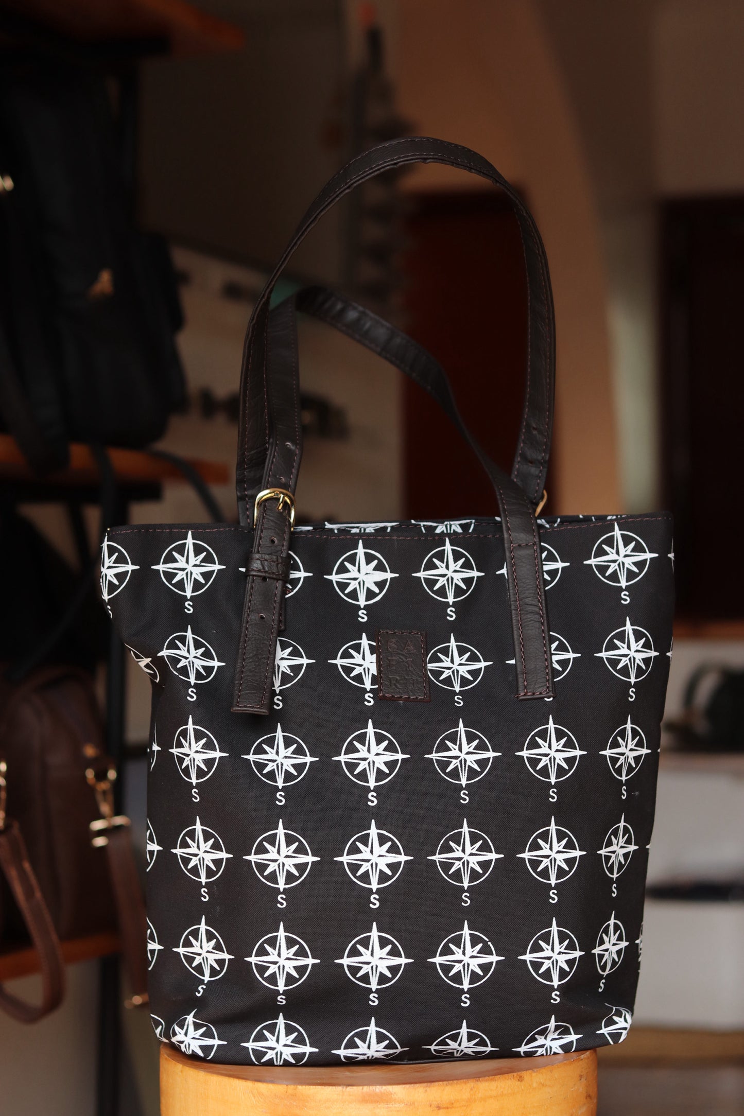 Navigator Tote