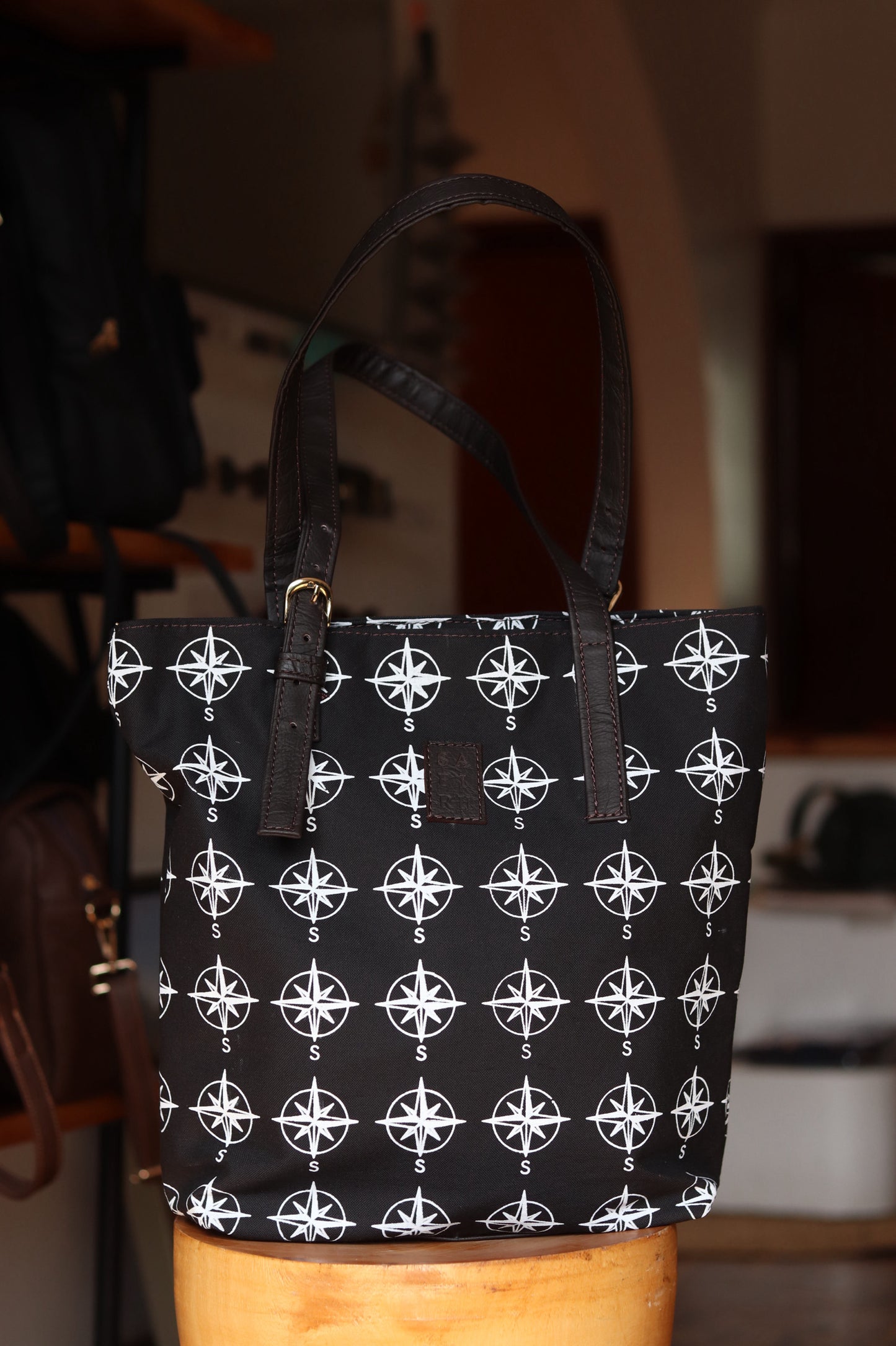 Navigator Tote