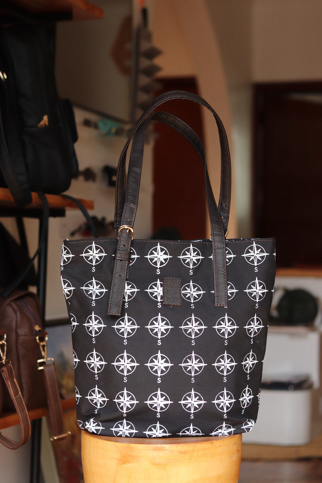 Navigator Tote