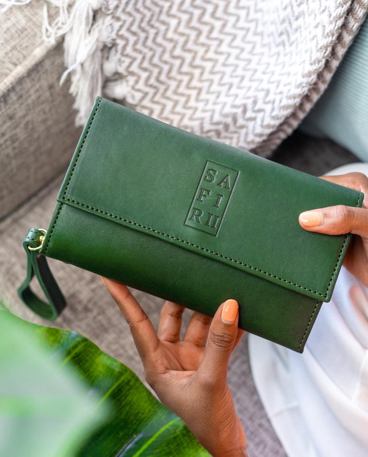 Safirii Leather Travel Wallet