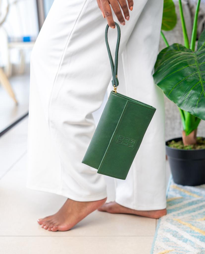 Safirii Leather Travel Wallet